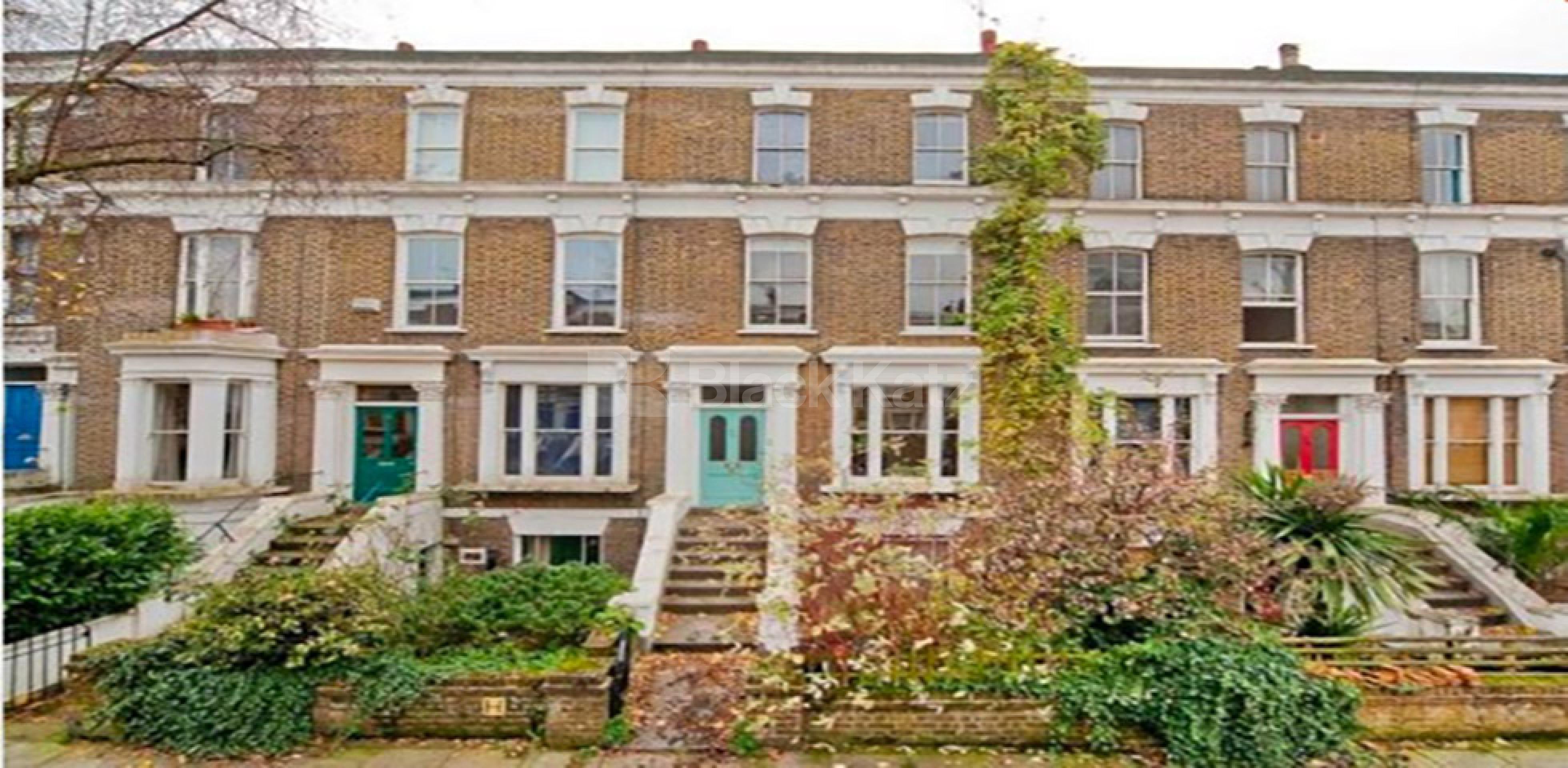 			LARGE 3 / 4 BED ON A TREE LINED STREET!, 4 Bedroom, 1 bath, 1 reception Flat			 Gaisford Street, KENTISH TOWN NW5